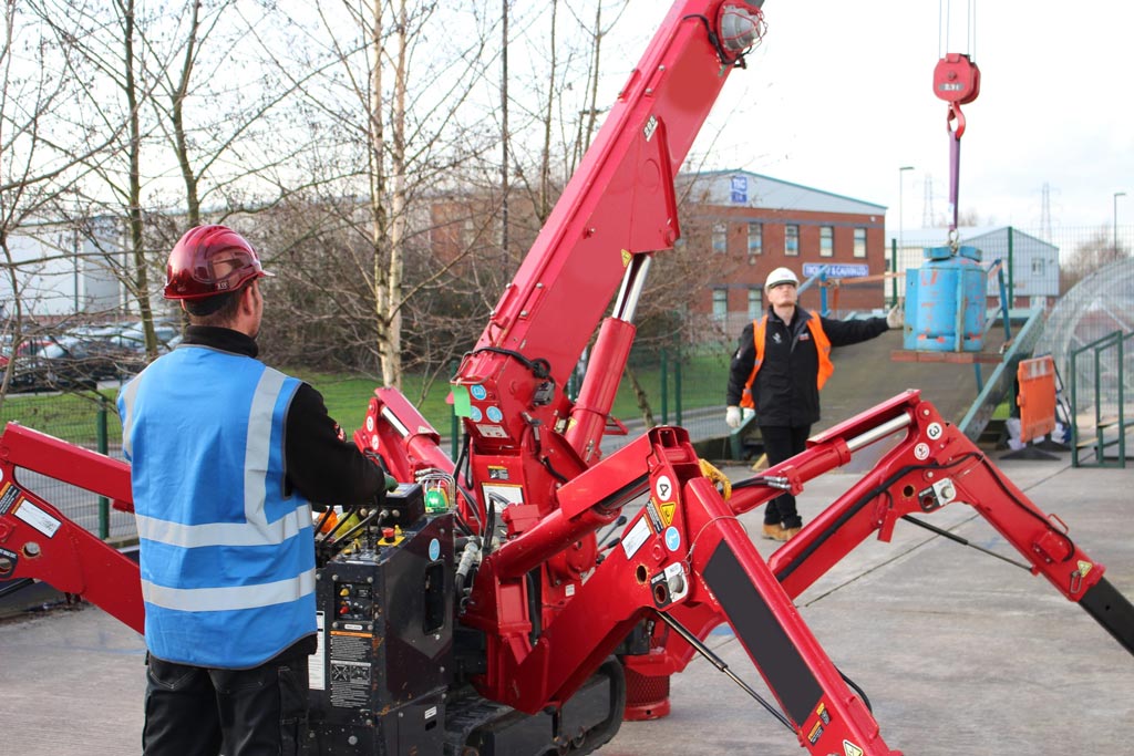 Spider-Crane-Hire-with-Operator
